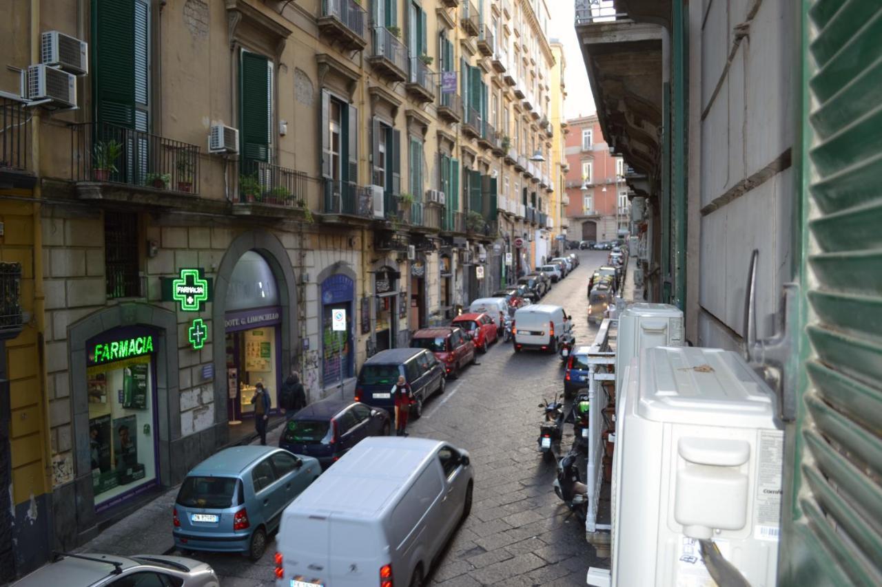 Questo Rinascimento Casa Audrey Naples Luaran gambar