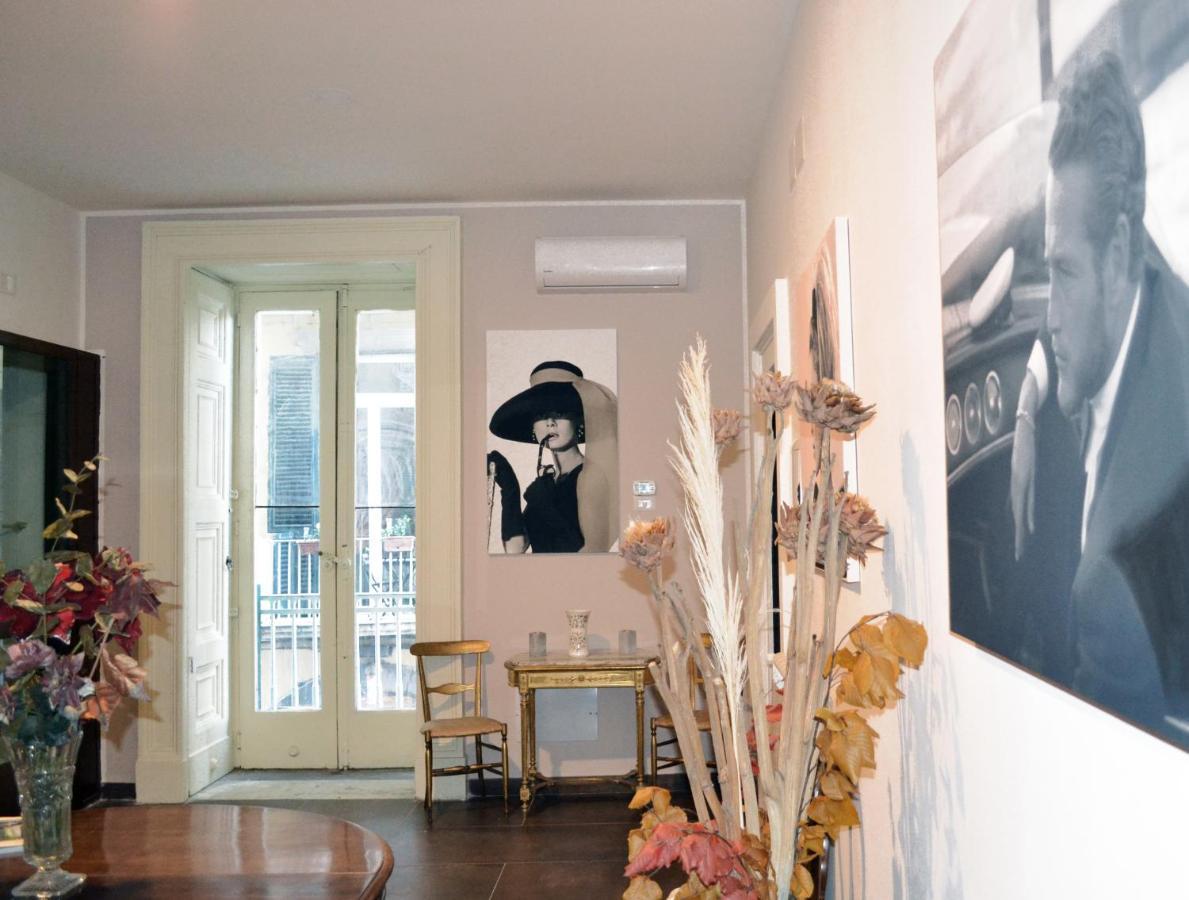 Questo Rinascimento Casa Audrey Naples Luaran gambar